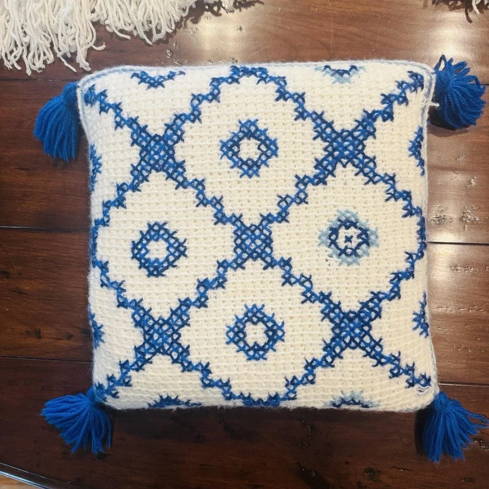 Vintage Handmade Crochet Afghan Throw & Matching Pillow Blue White Charleston